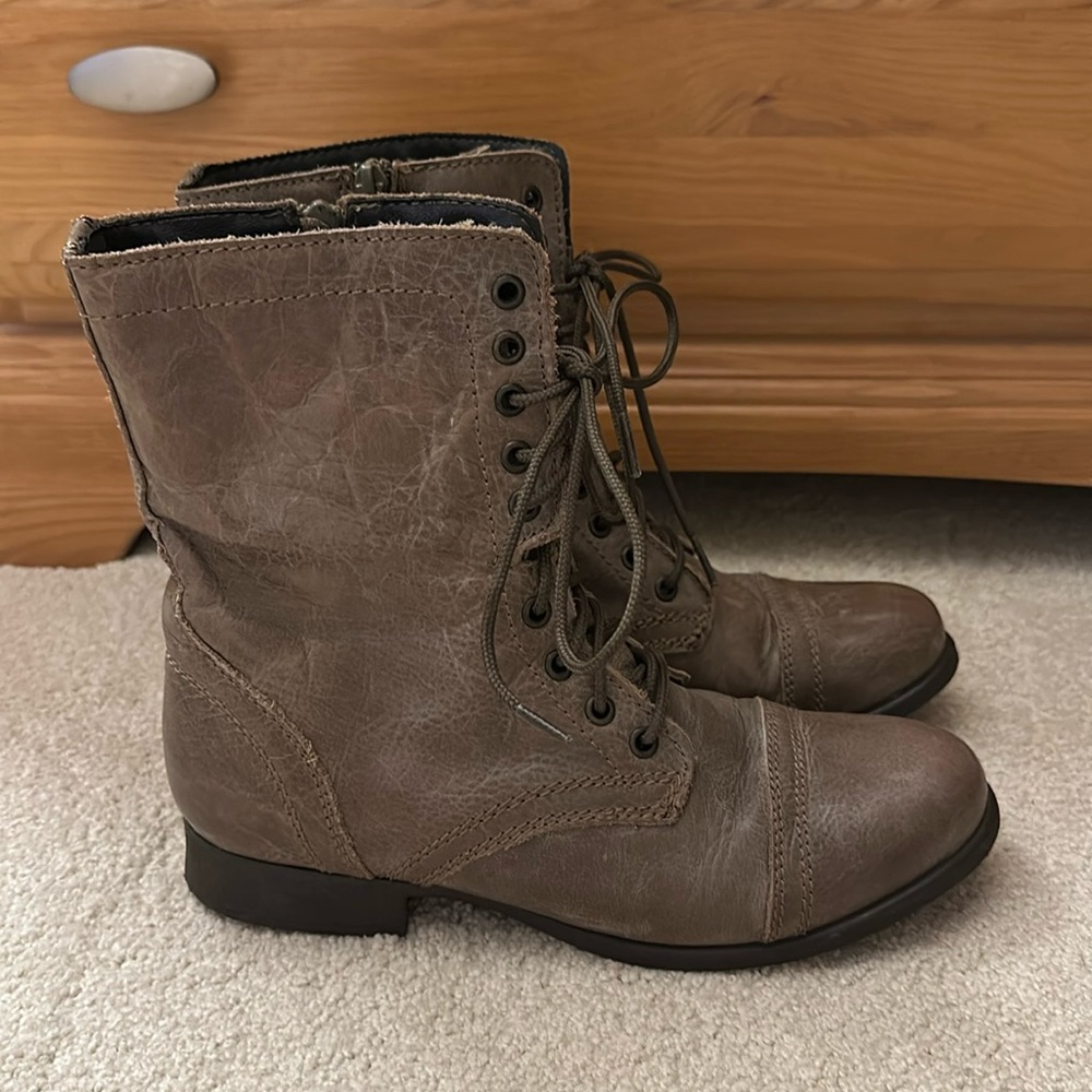 Steve Madden troopa boots